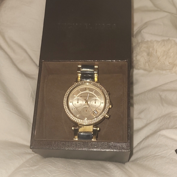 Michael Kors Parker Blue tortoise watch - Picture 2 of 6